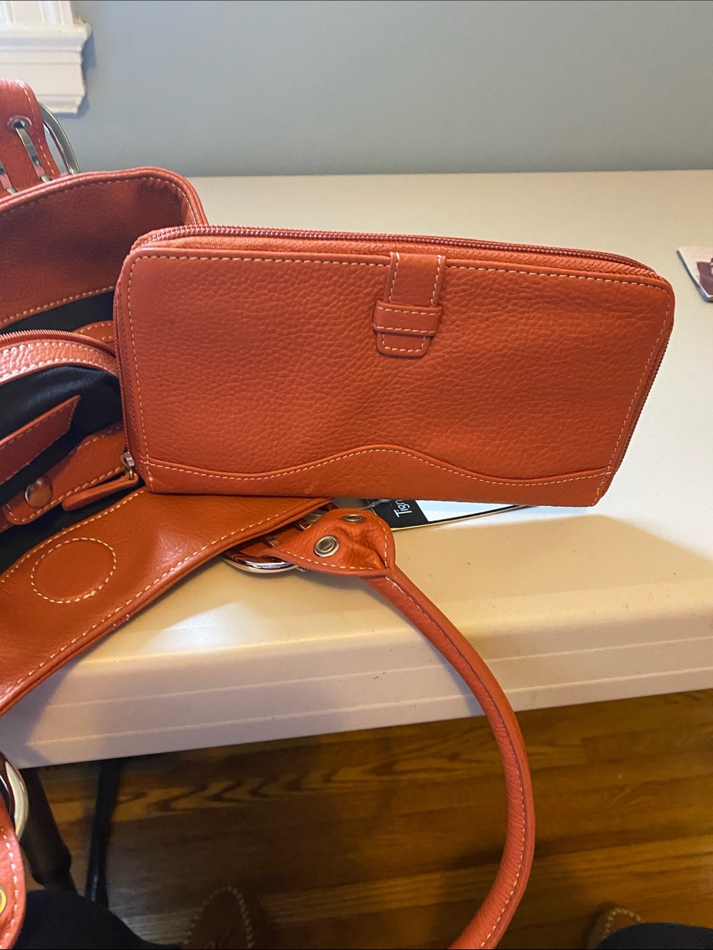 Tignanello Burnt Orange Leather Shoulder Tote - Picture 7 of 8
